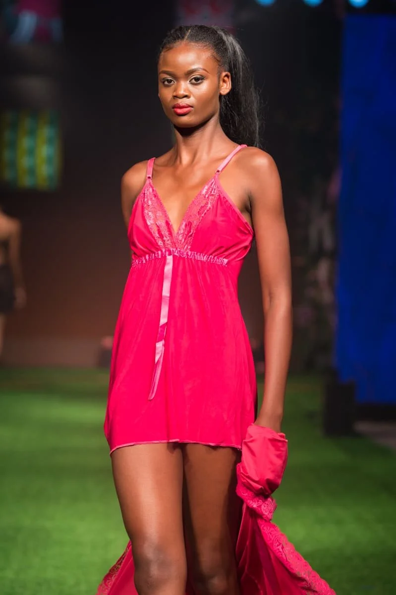 PRA20211210D_mfw21_amylicious_280.jpg