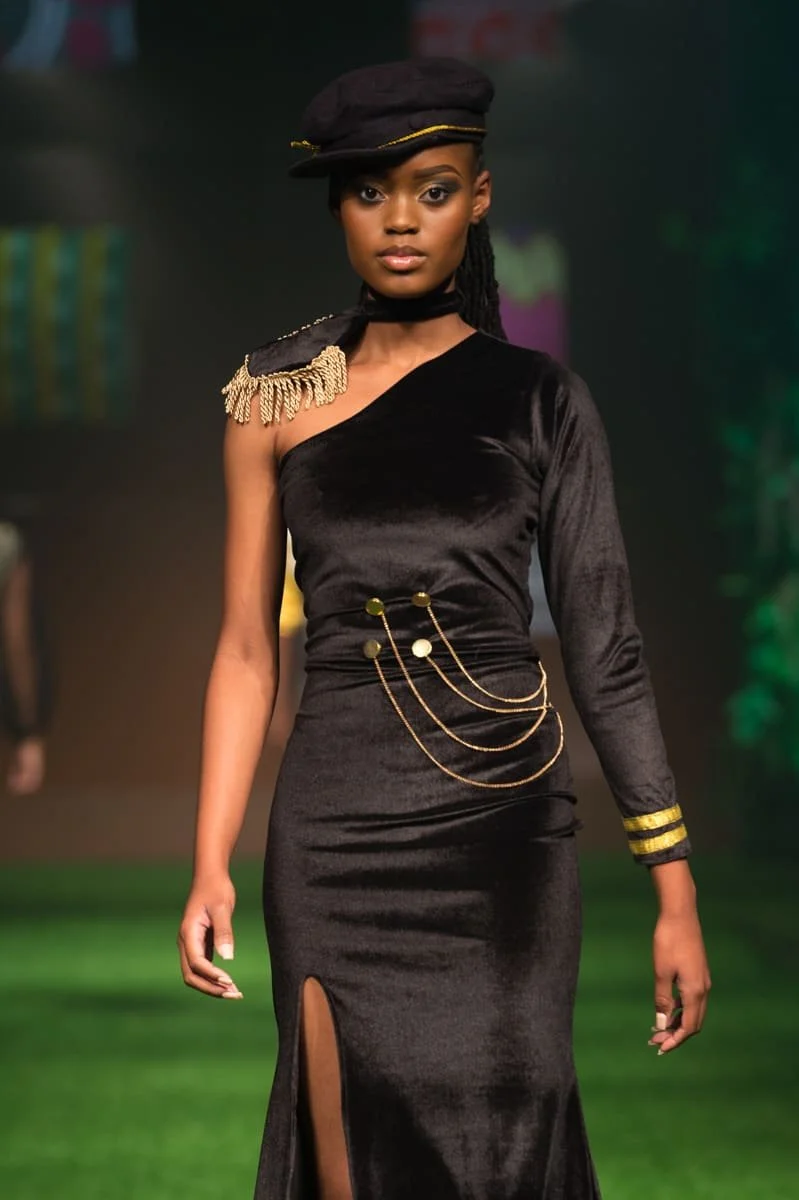 PRA20211208D_mfw21_tsakafashion_259.jpg