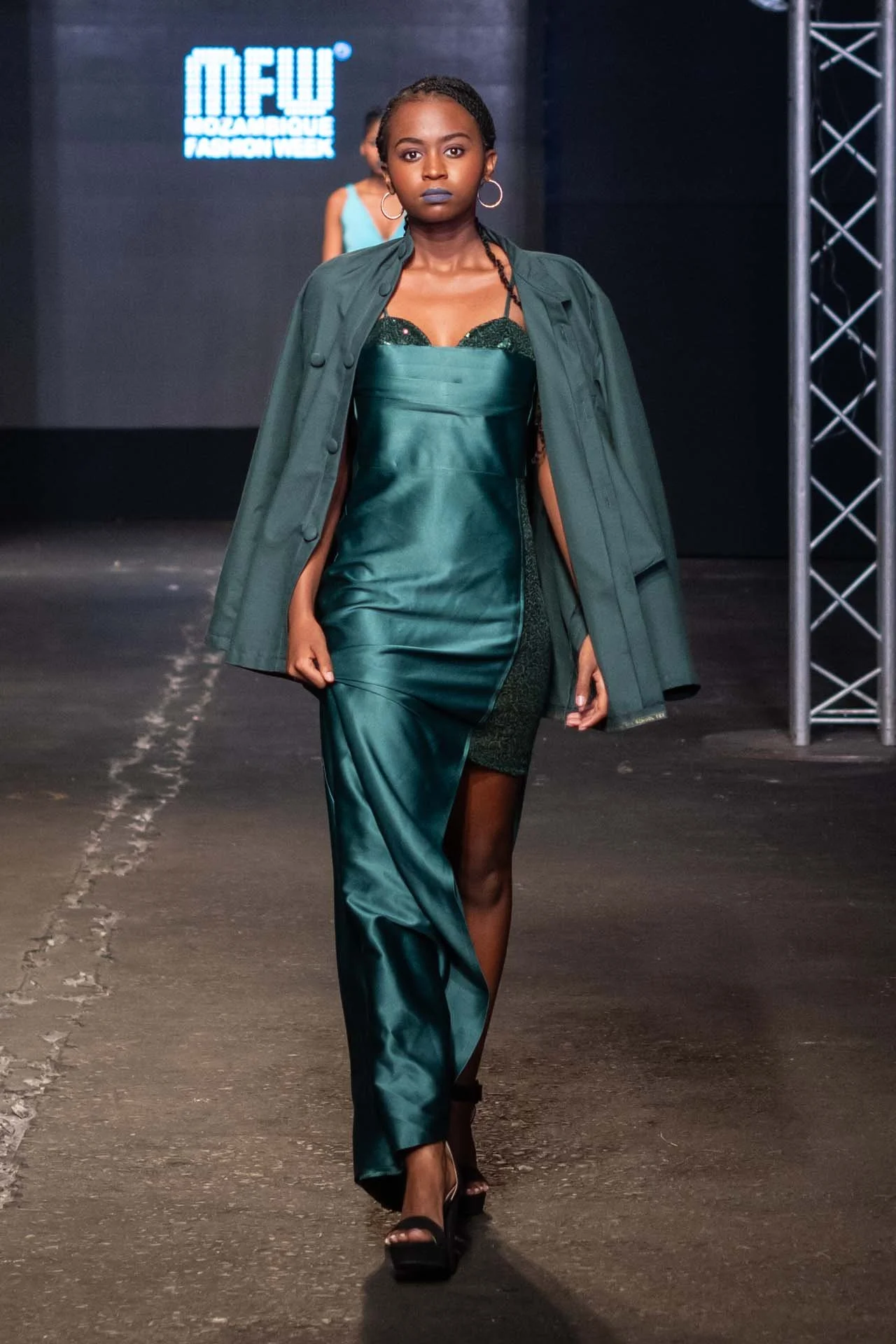 MFW_2023_Tsakafashion-13.jpg