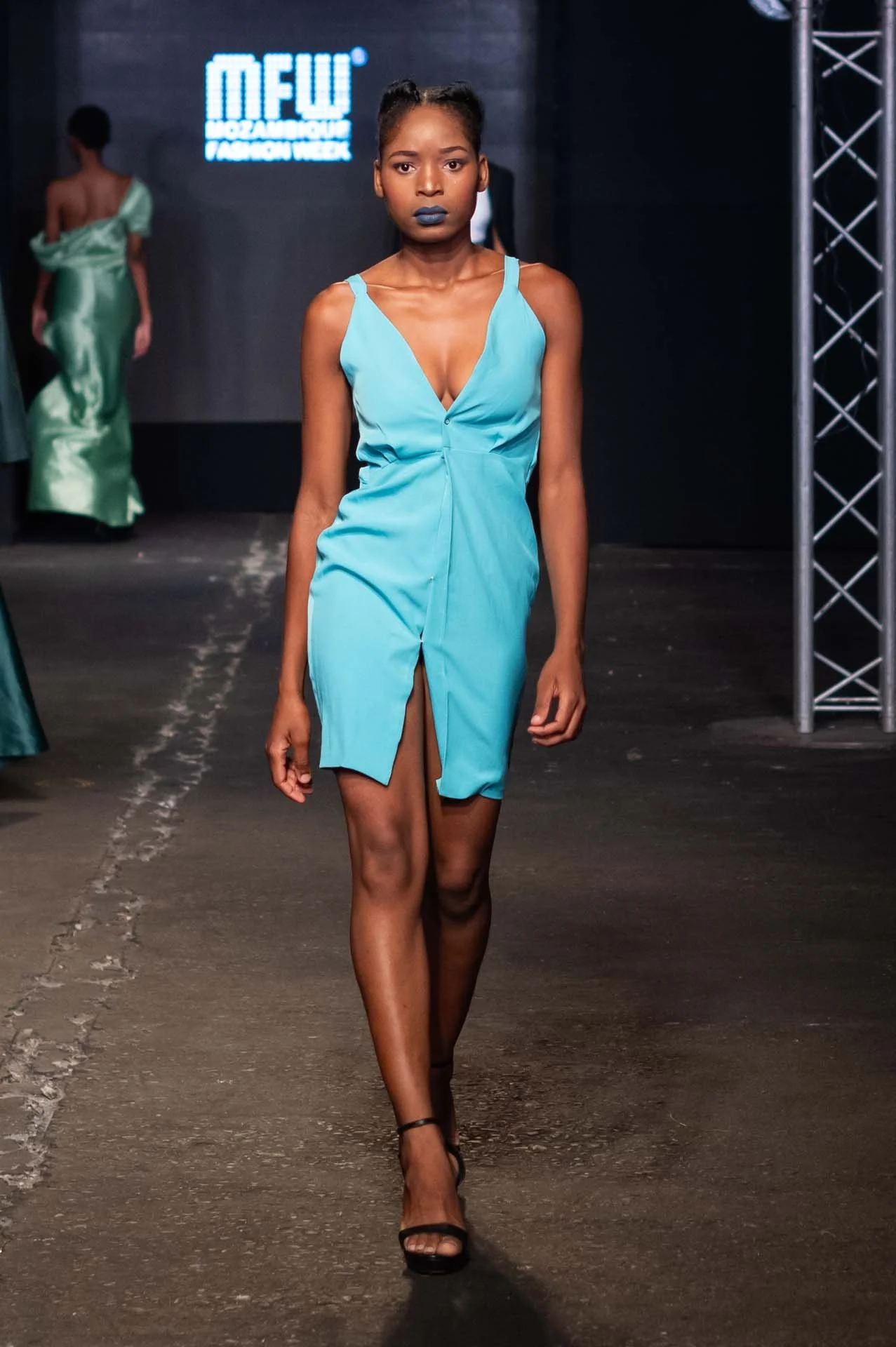 MFW_2023_Tsakafashion-15.jpg