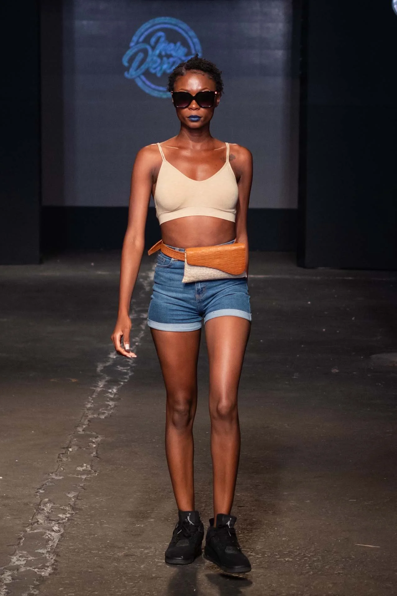 MFW_2023_Tsakafashion-21.jpg