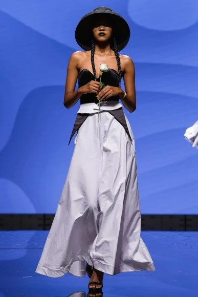 0O1A1923_w387_h580.jpg