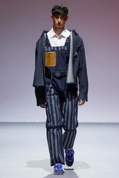 SDR_2401_w387_h580.jpg