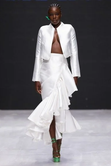 SDR_0075_w387_h580.jpg