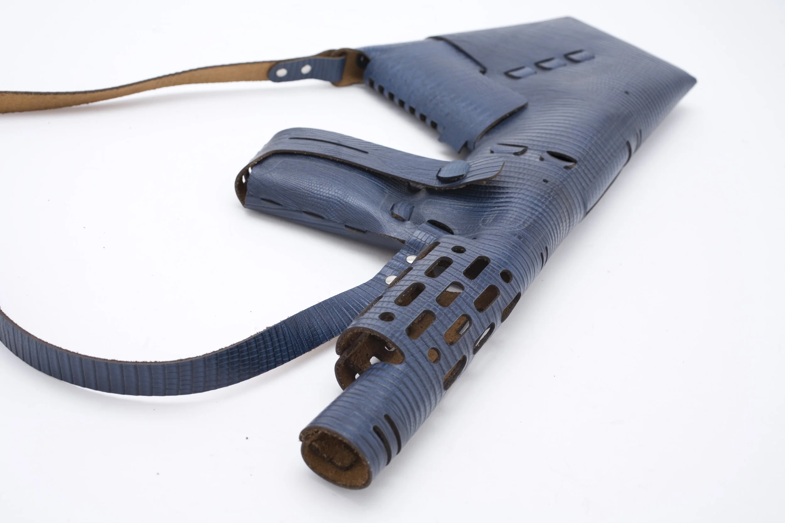 pursuadergatordetail.jpg