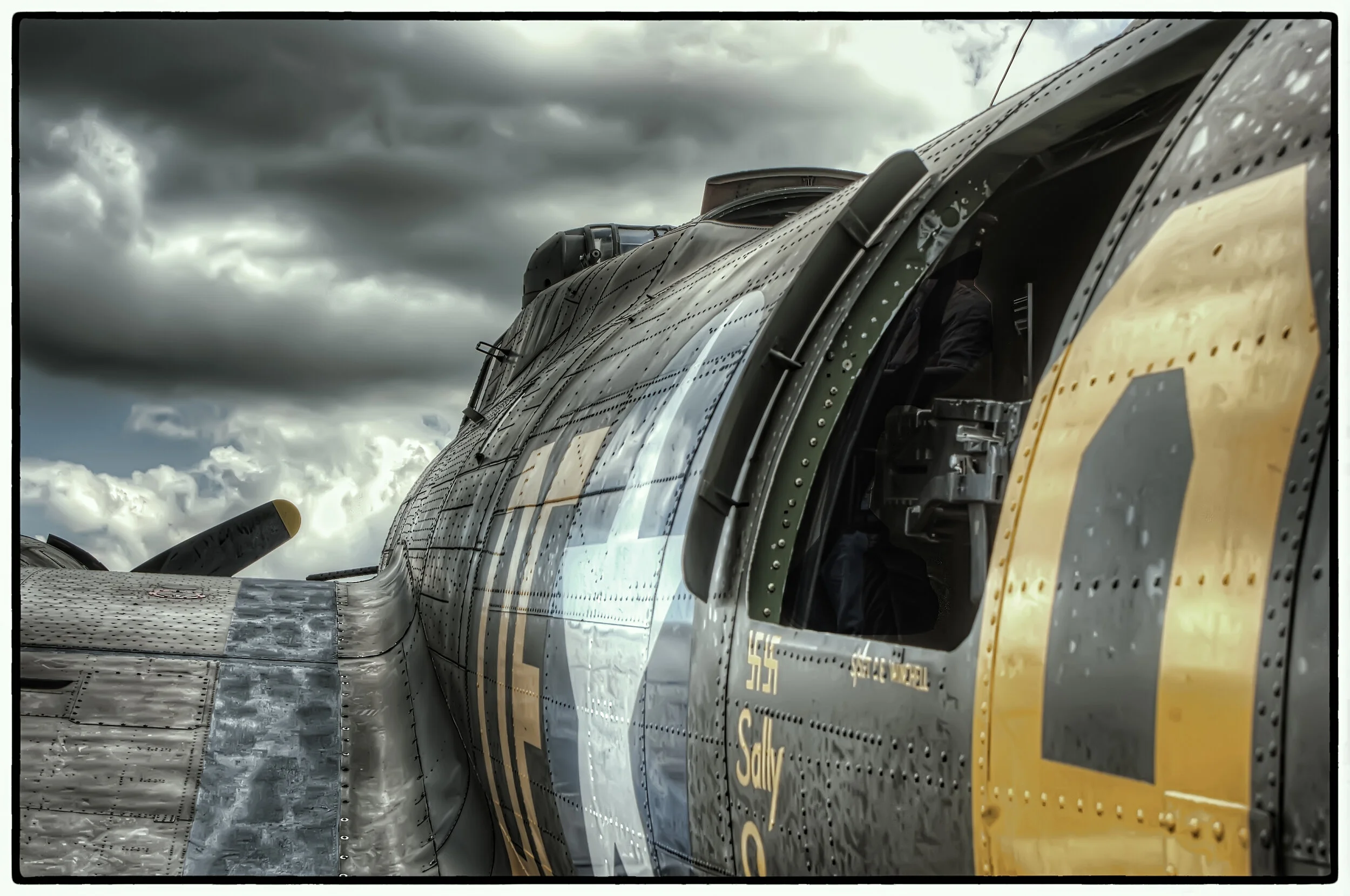 memphis-belle-b-17_14032045667_o.jpg