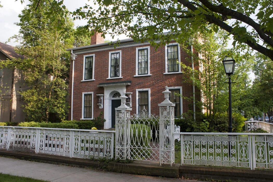 image2.jpg