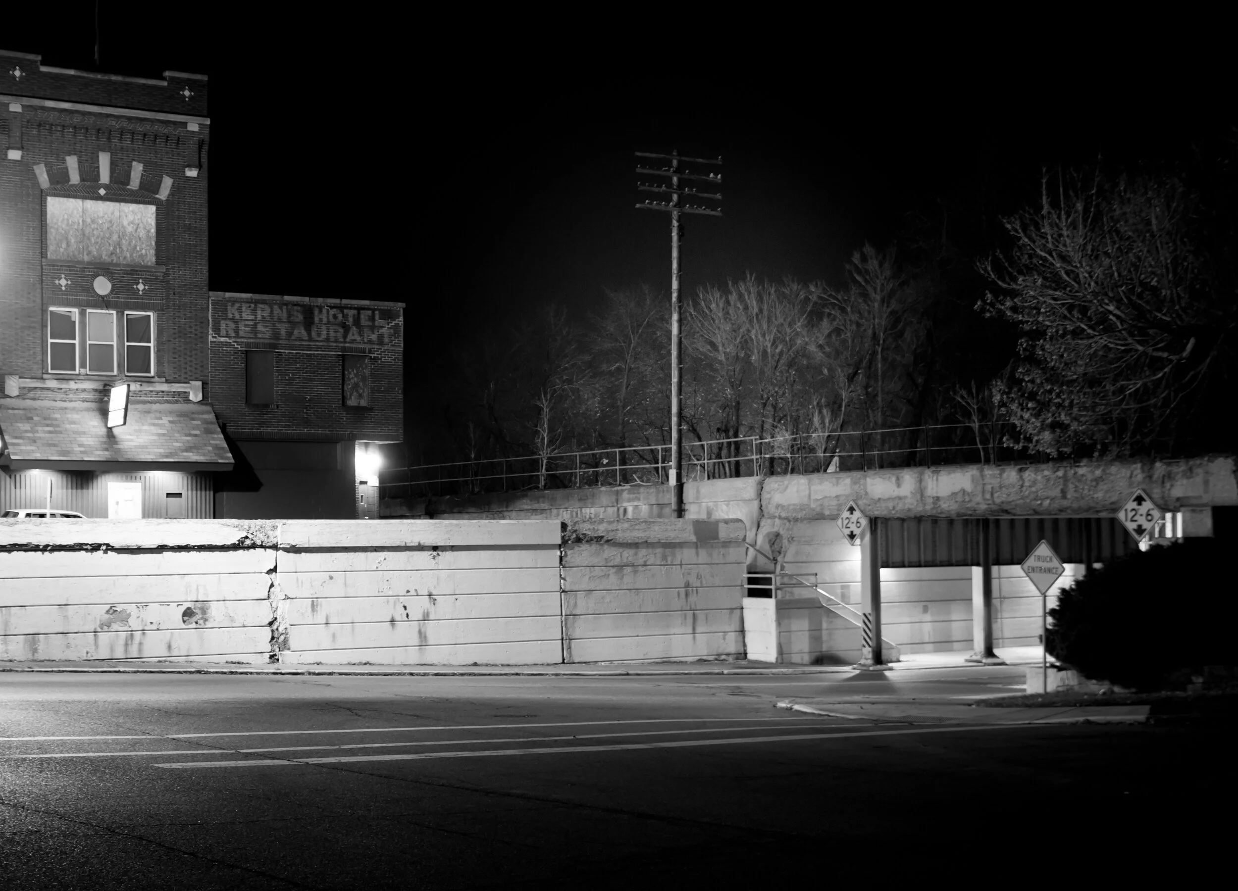 kerns-hotel_16021429815_o.jpg