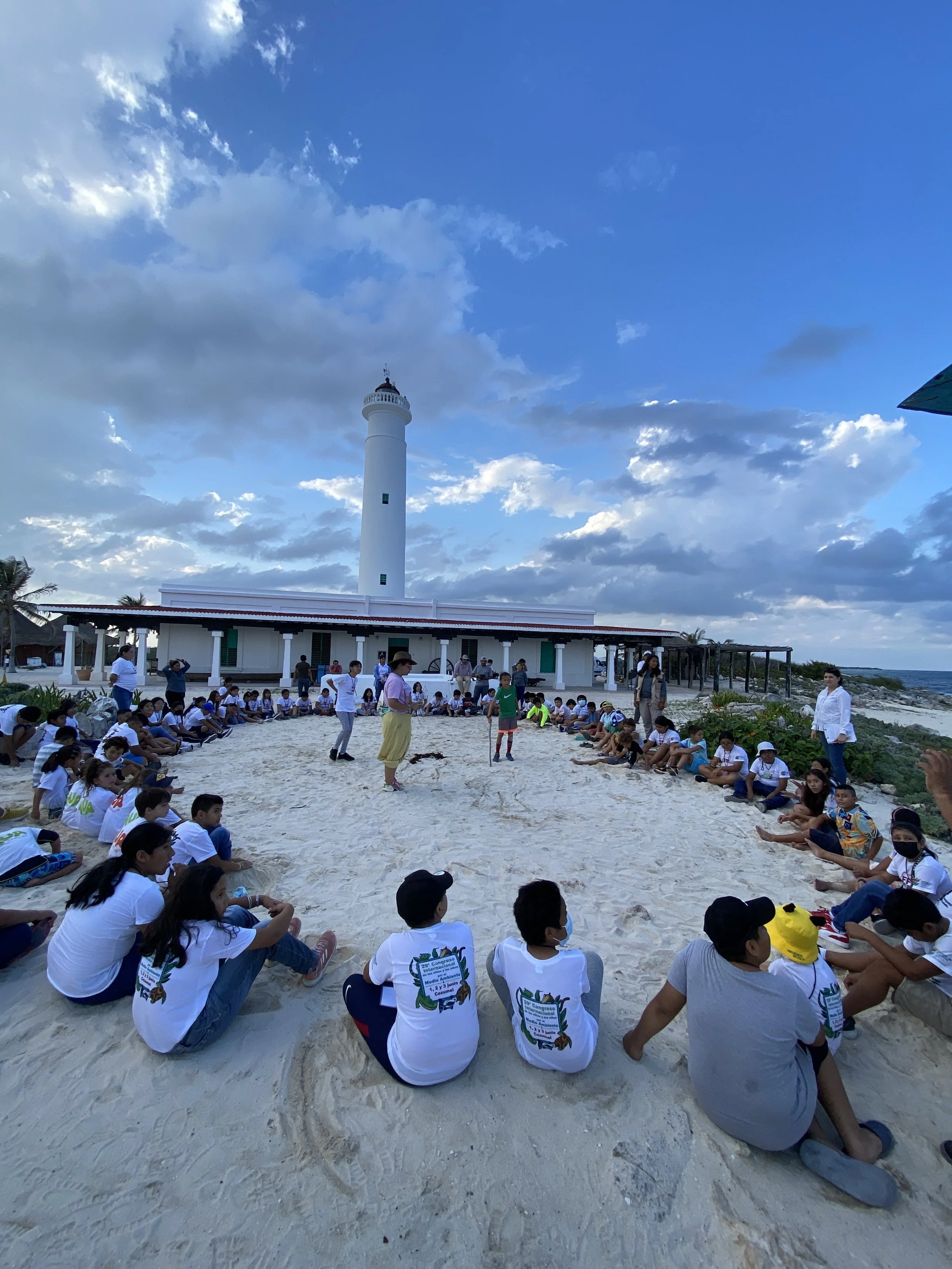 NINOS EN C=PLAYA CONGRESO MEXICO 2023.JPG