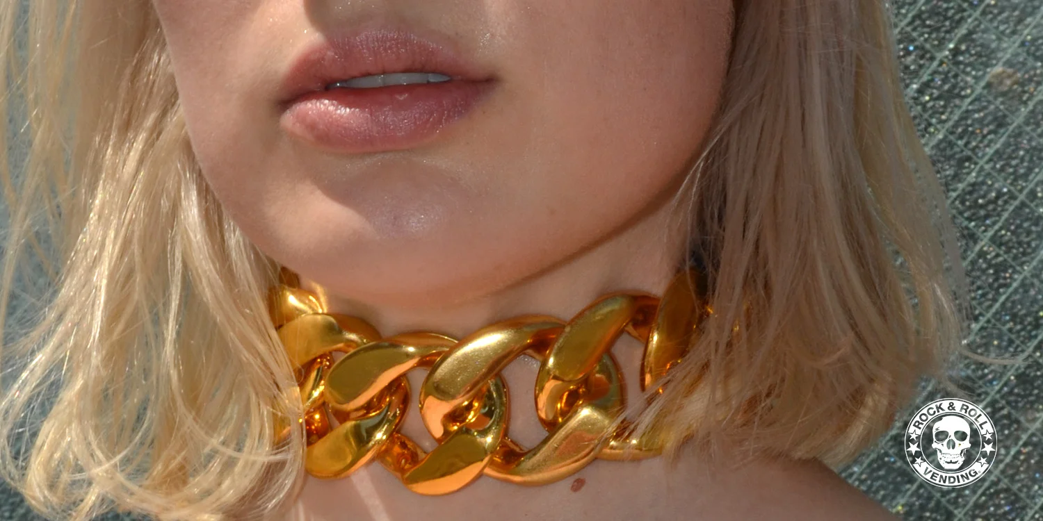 NECKLACE1.jpg