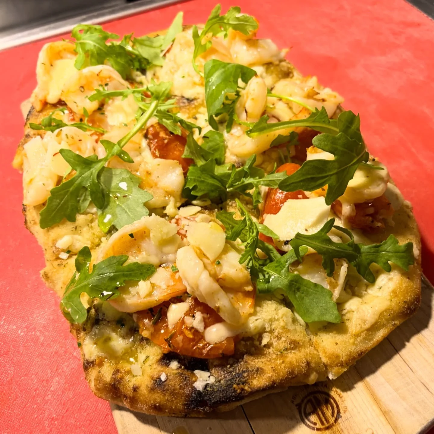 ✨ new to the menu ✨ Shrimp Scampi &amp; Roasted Tomato Flatbread 🍅 🍤

Open Tuesday-Thursday @ 5, Friday @ 4, Saturday noon-nine 🦪