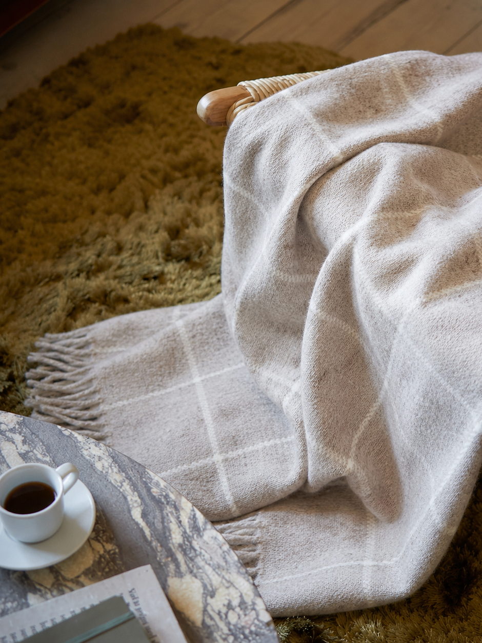 Wool+throw_Beige.png