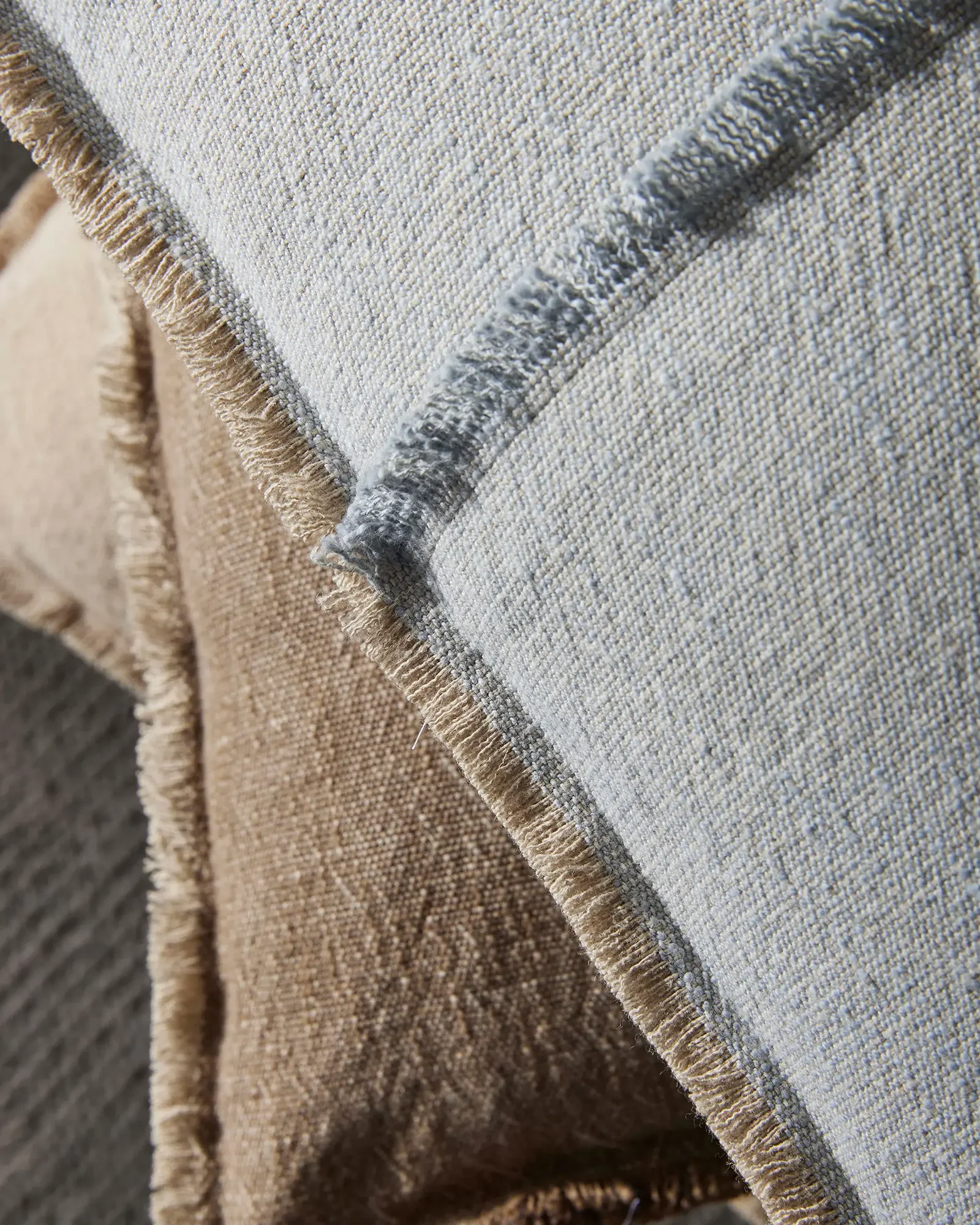 rec29I5u6iQi2najM_Adela-haze-cocoa-cushions-lifestyle.webp