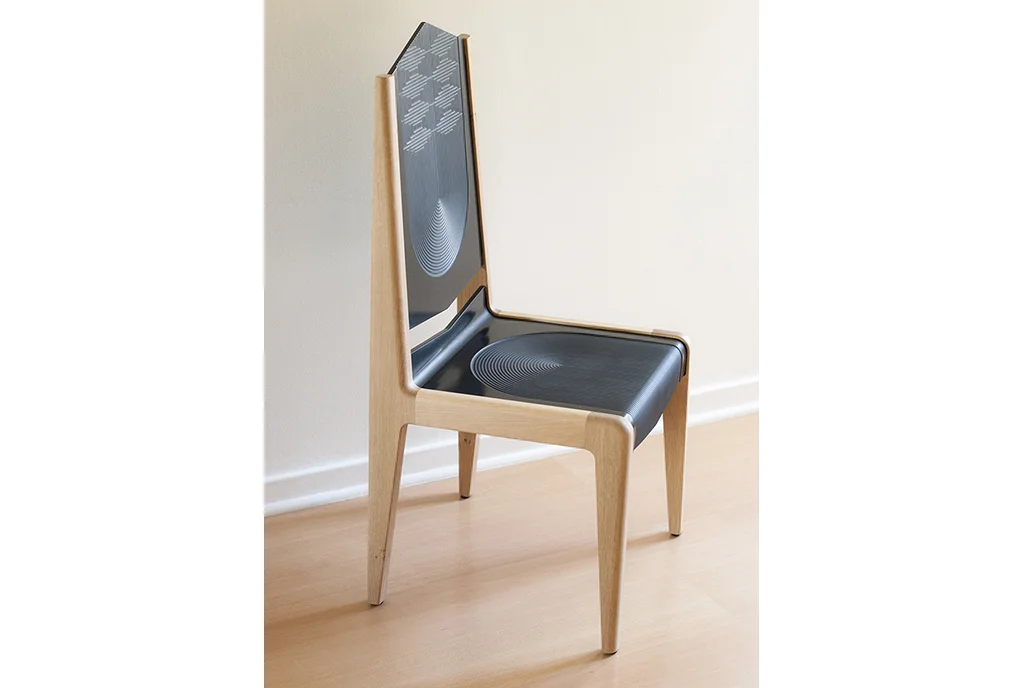 01_CorianChair.jpg