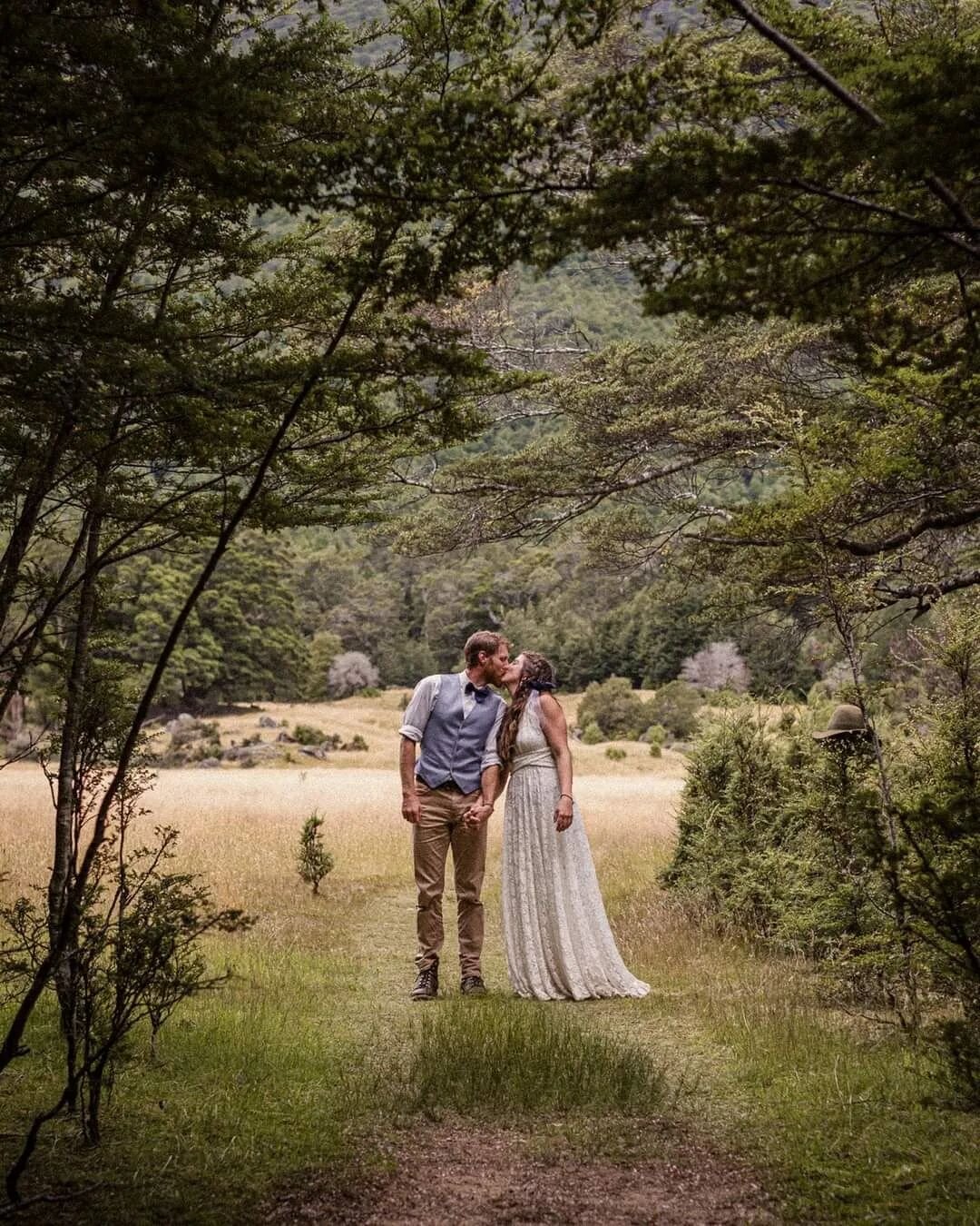 Swapping out a fancy wedding venue for some native bush.

#elopement #elopementphotographer #greenstonetrack #newzealand #nzweddingphotographer