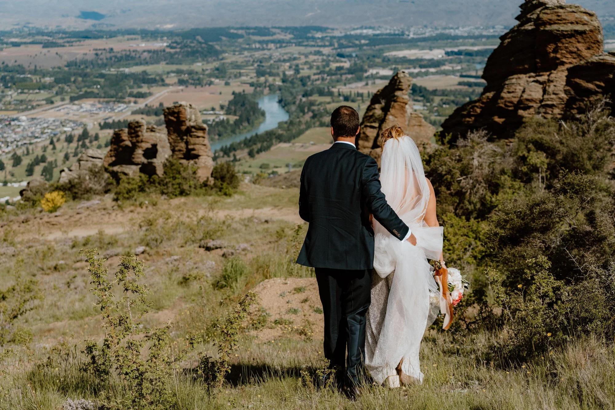 Annaliese + Hamish Low Res - Ray Tiddy 231.jpg