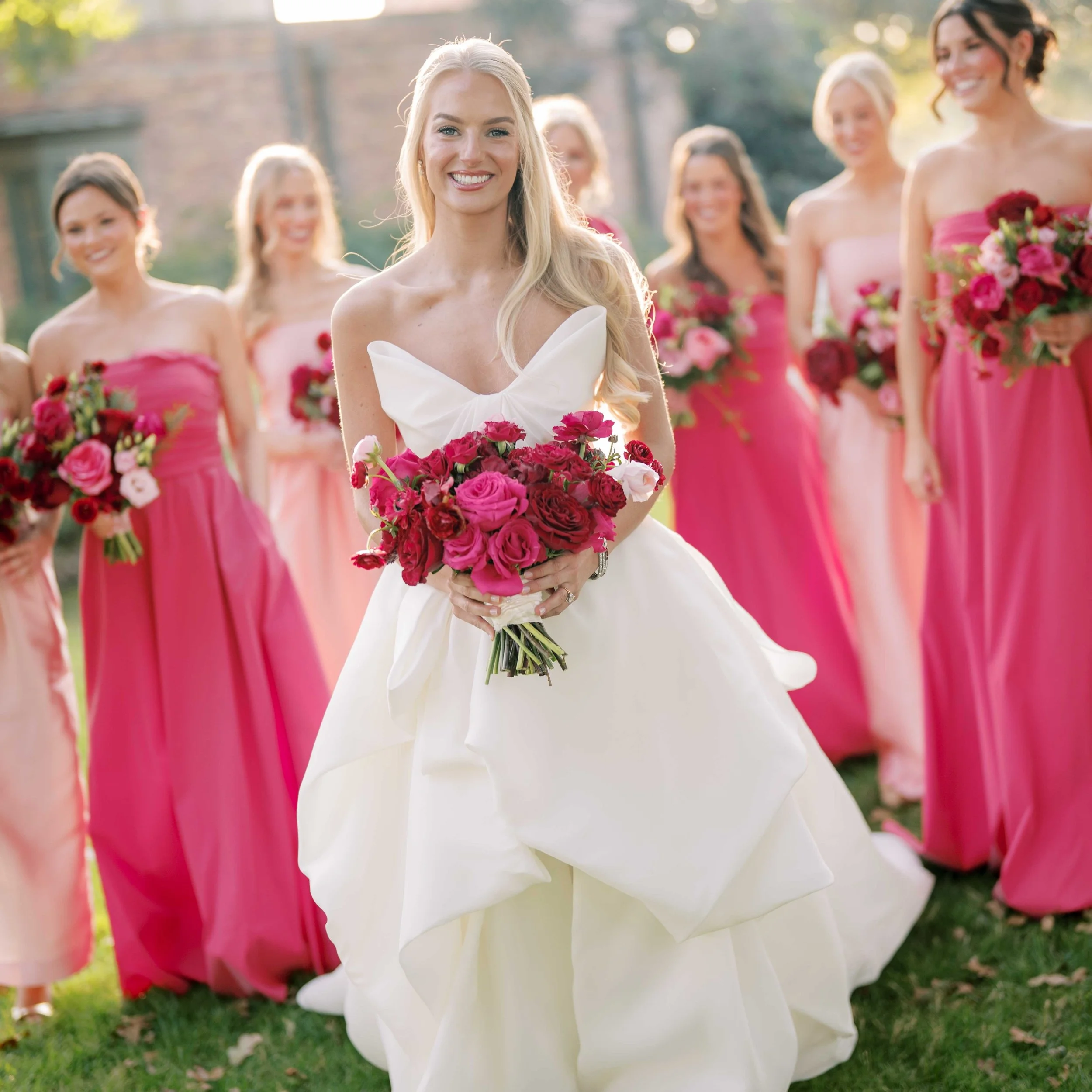 Glowing Lizzie, surrounded by the dreamiest shades of red and pink.❤️💖