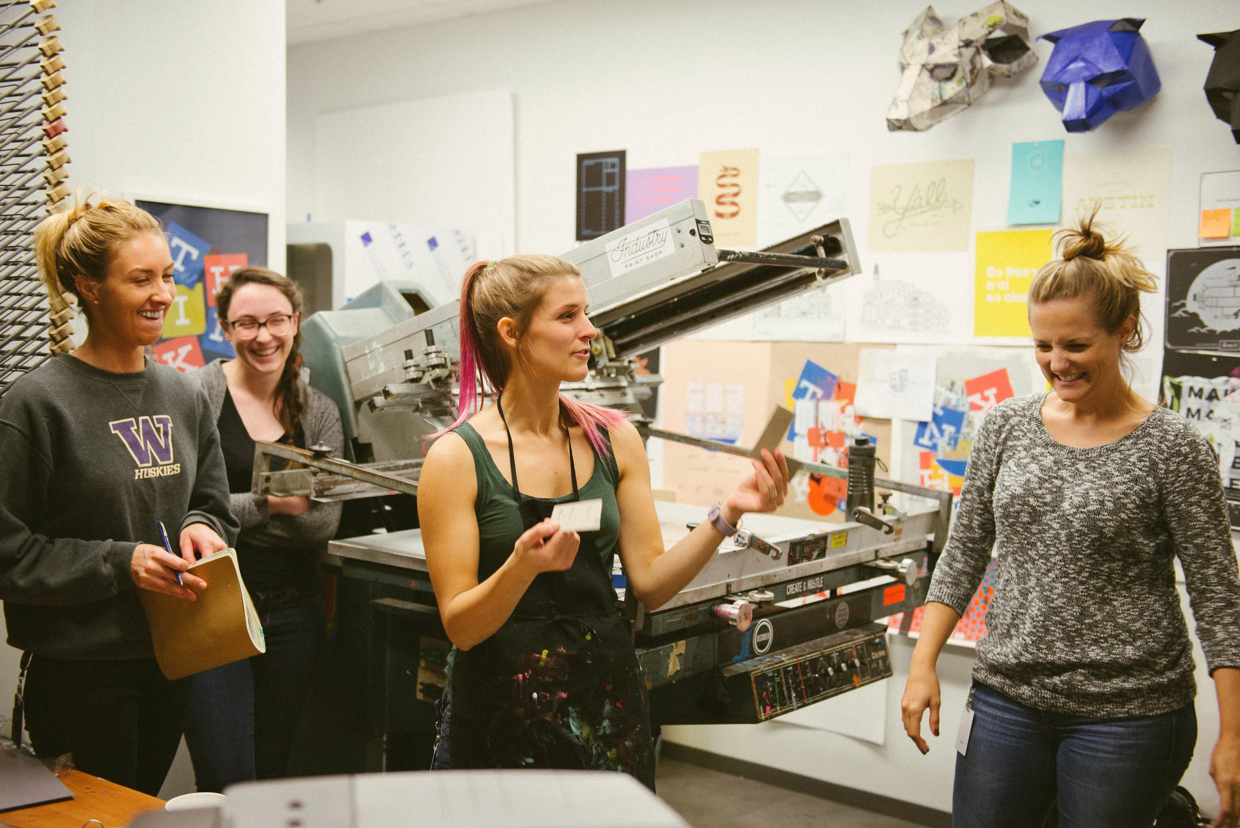 Alison Entsminger teaching an Intro to Screenprinting Class and absolutely killing it.