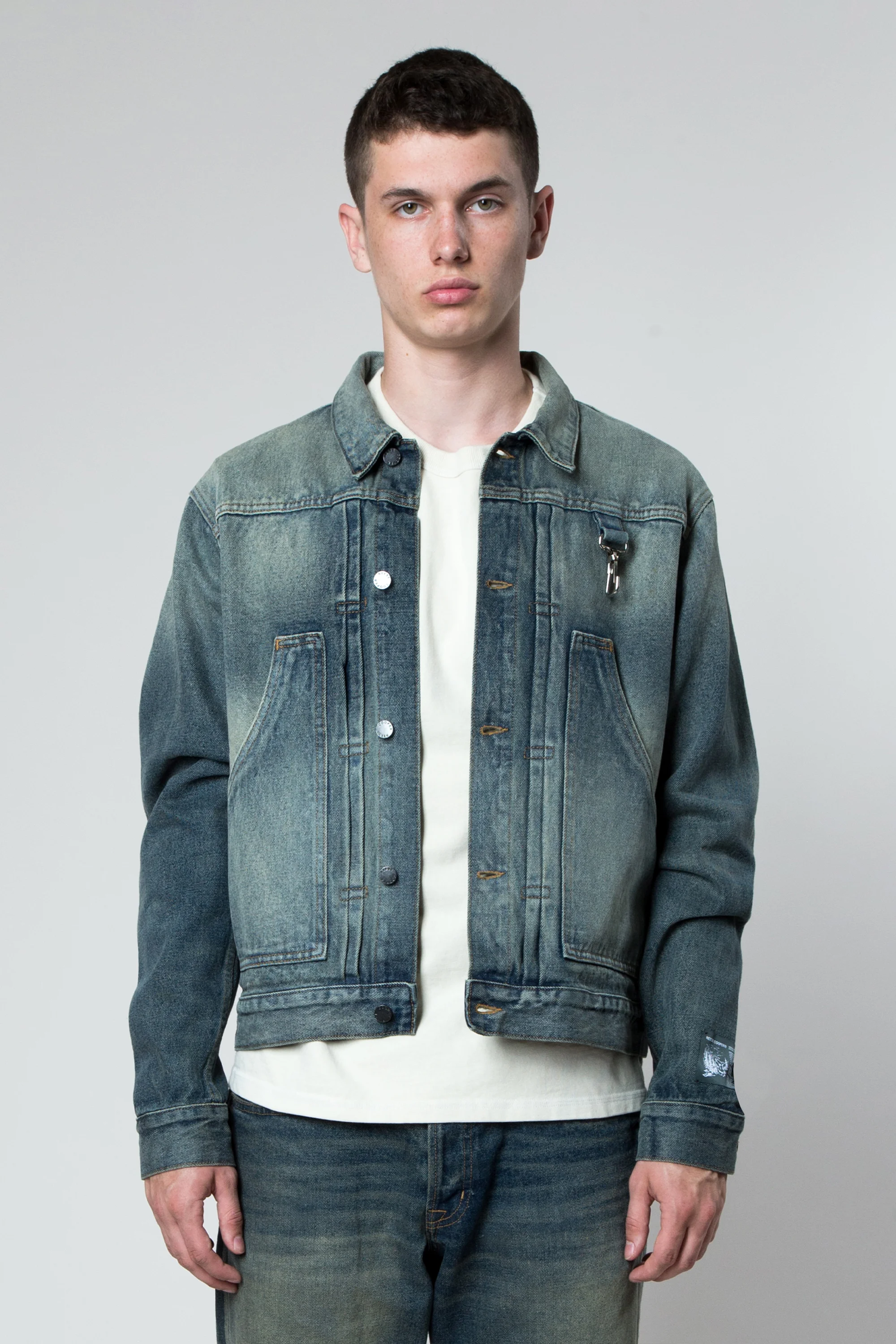 DenimJacket_Regular_Front_Open_Cropped.jpg