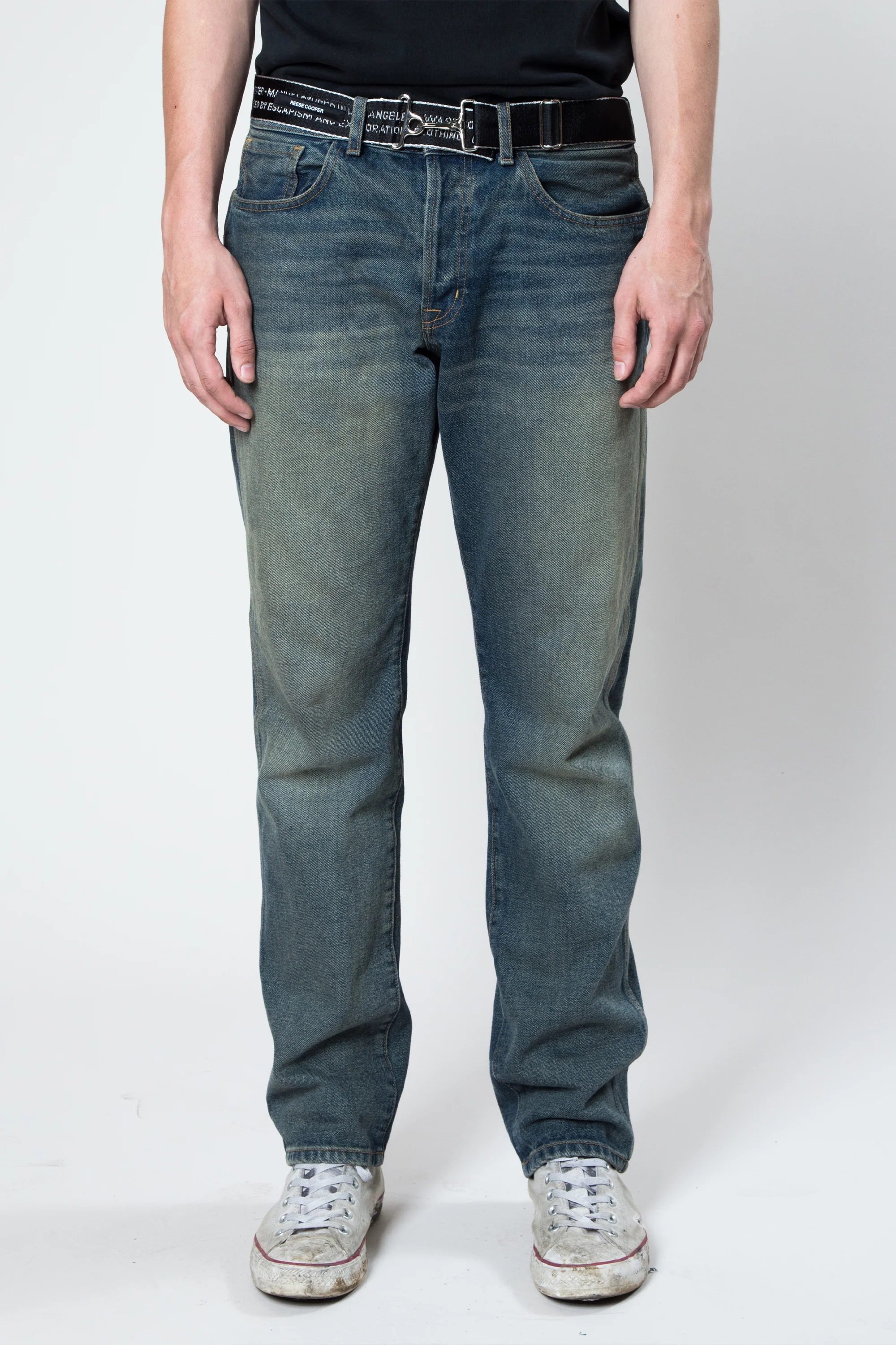 Jeans_Regular_Front_Cropped.jpg