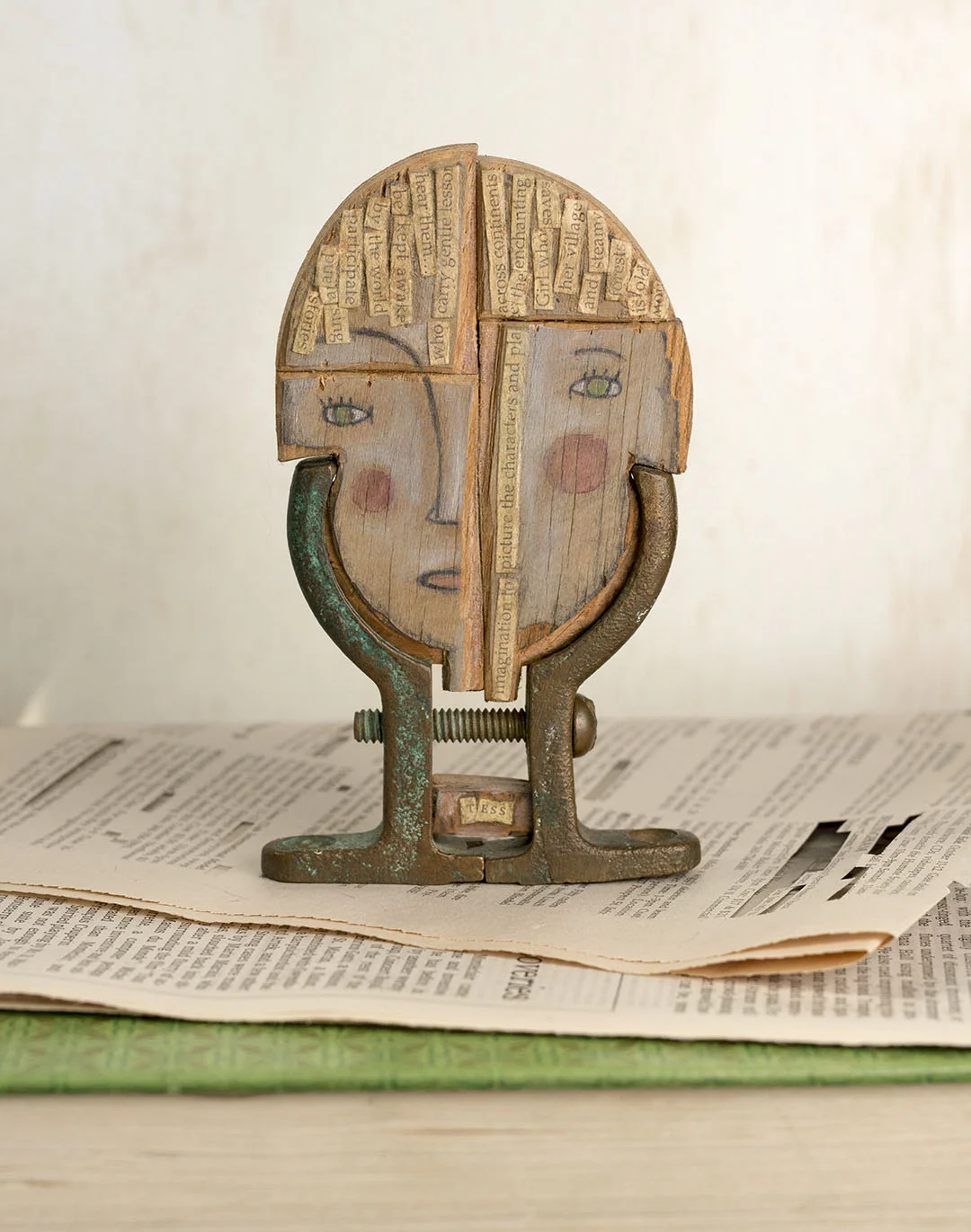 MC : 5"H : TESS, MIXED MEDIA