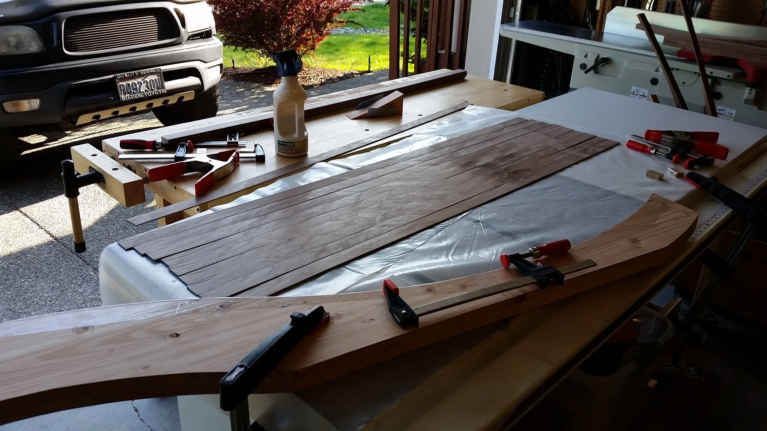 Here's the runner strips laid out prior to applying the glue with a glue roller. Once the glue started flowing, the clock started ticking, so I didn't get any pictures of that part of the process.