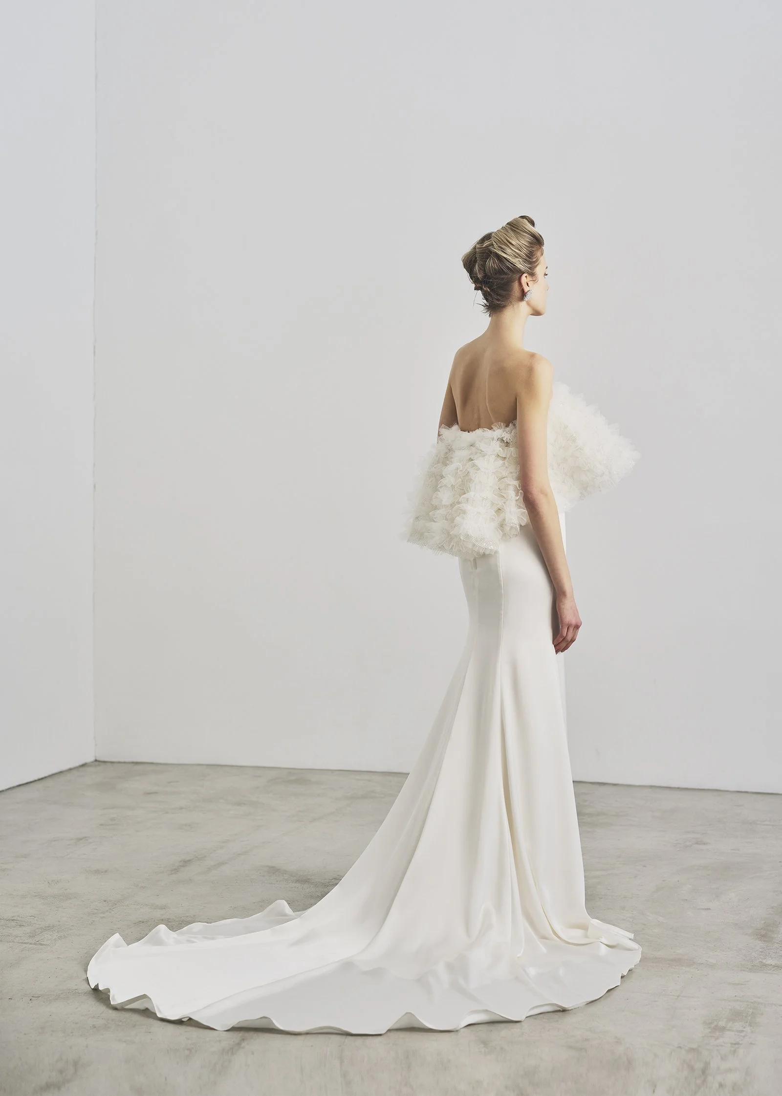 ST-0019_Offwhite_B.jpg