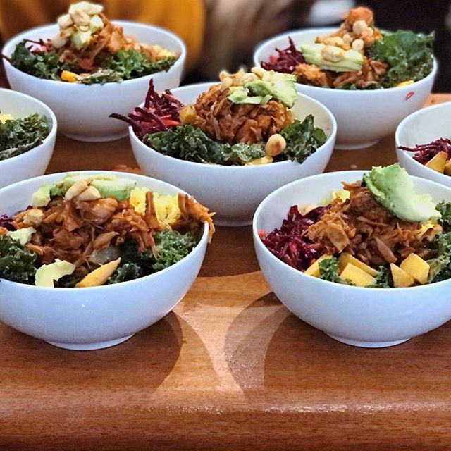 Buddha Bowls for @_ellieloves @louise_furmenger @theretreatnewforest
We cater for retreats/ workshops / small gatherings ☺️