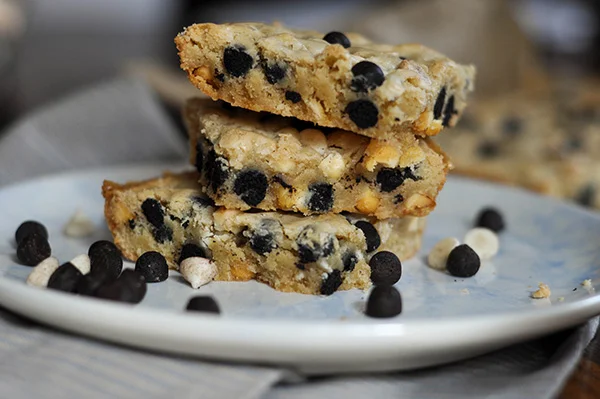 Cookies and Cream Blondies_3 stacked 2.jpg