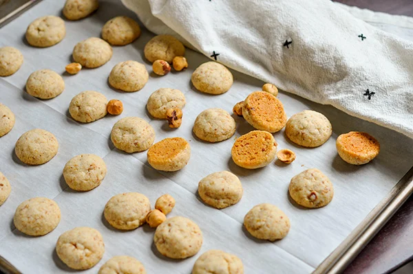 Nutella Hazelnut Kisses_baked-0192.jpg