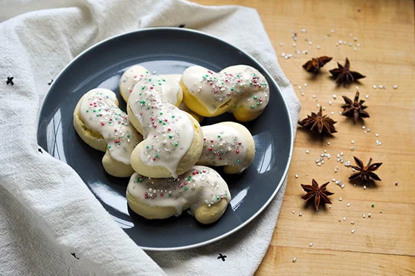 Anisette S Cookies_Plated-0171.jpg