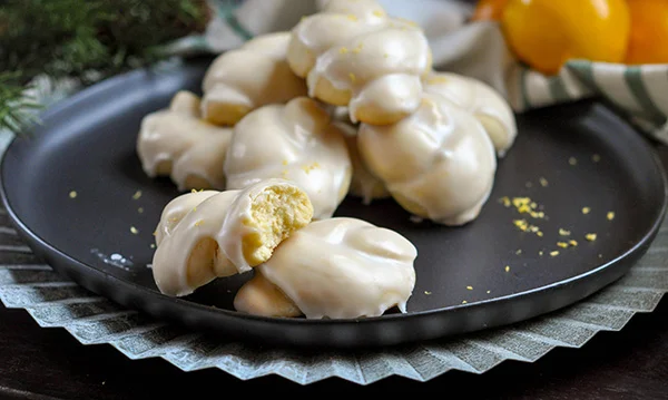 Meyer Lemon Knots_bite lean-0085.jpg