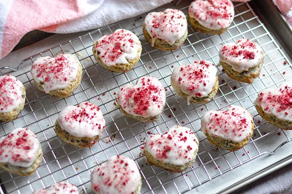 Mini Raspberry Scones_finished on wire rack-0021.jpg