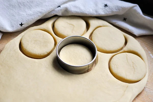 Coconut Cream Berliners_Dough cut-0044.jpg