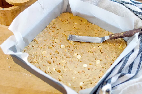 Peanut Butter Chip Blondie-0013.jpg