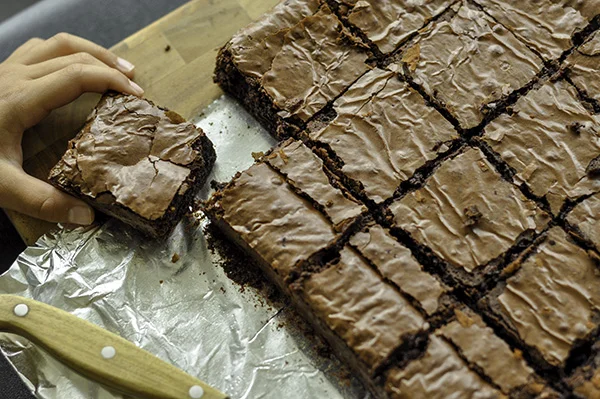 Glossy Brownies_one square.jpg