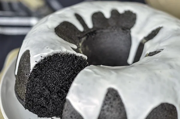 Black Cocoa Bundt Cake_Inside Ring.jpg