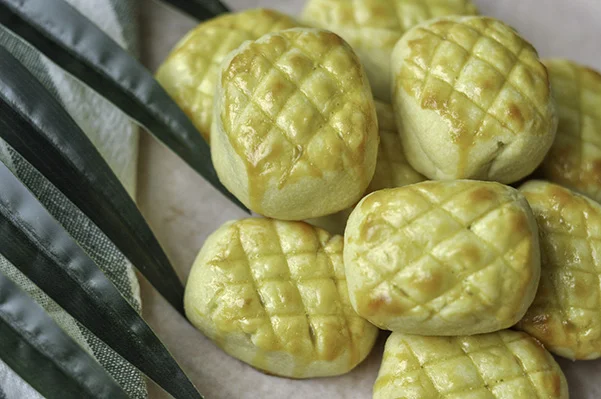 Pineapple Tarts_CU Pile.jpg