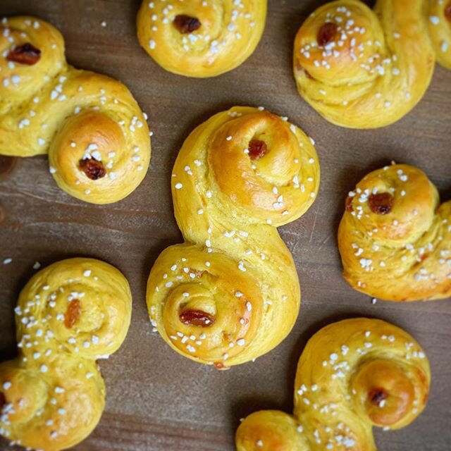 It&rsquo;s bread scrolls week! We&rsquo;re swirling our best baked buns on #weekendisobakeclub and I know after this very raw, emotional week we can all use a bit of sweetness this weekend. I made Swedish St.Lucia buns. This dough was made feathery s