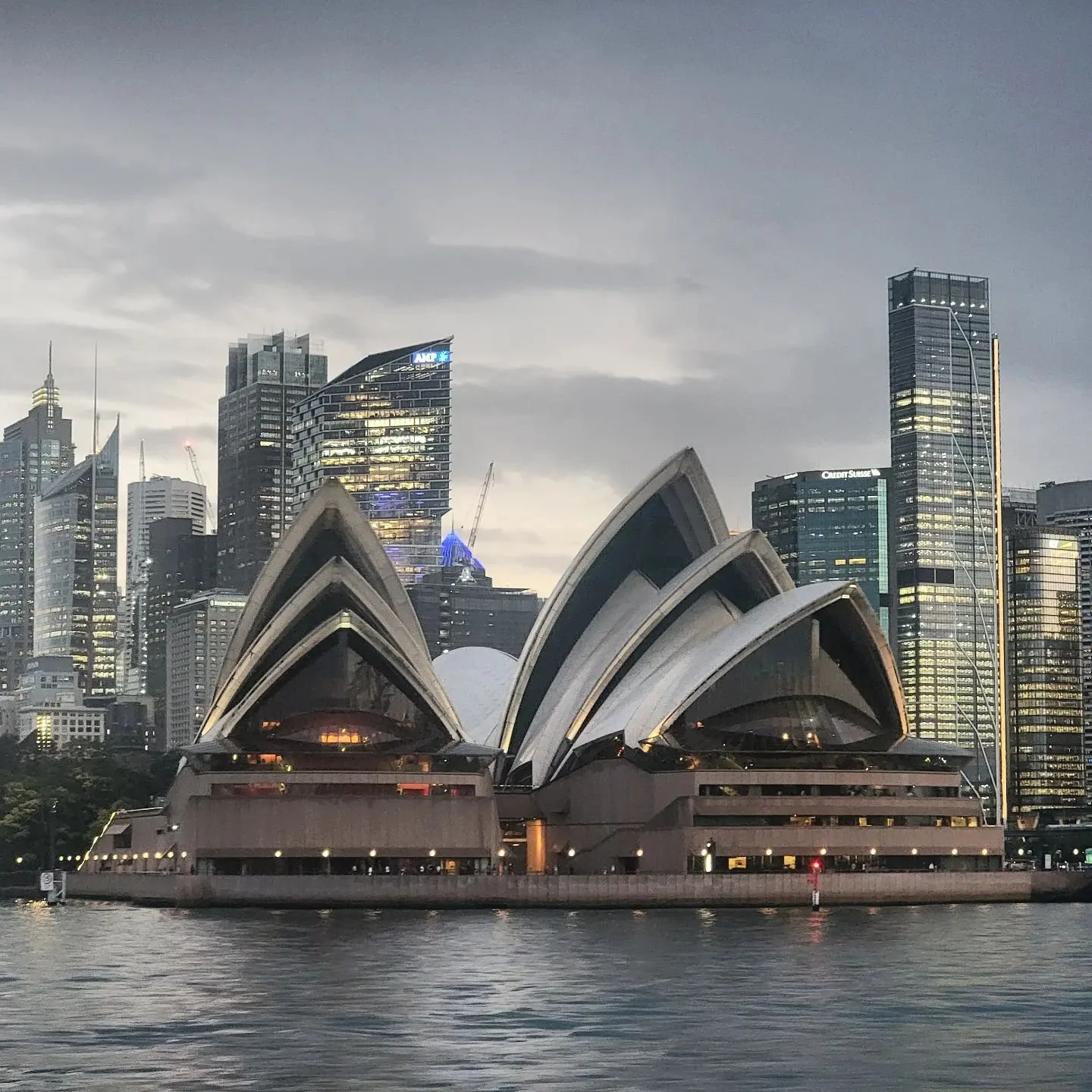 I love the contrasting architecture in this picture

#sydney #sydneyoperahouse #skycraper #travel #urbanlandscape