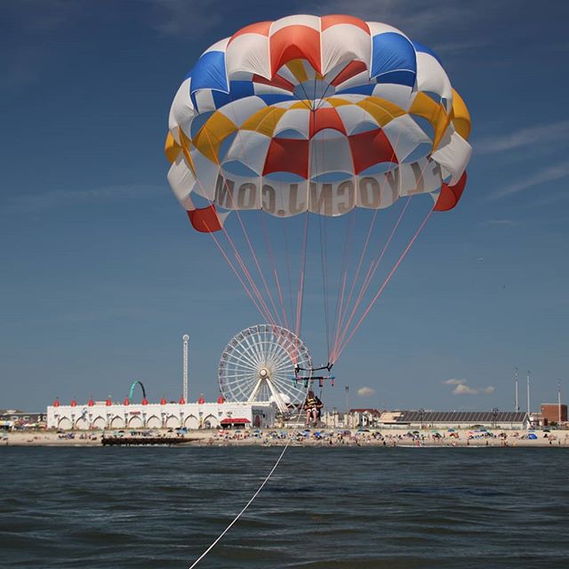 We see 👀 you spinnin your 🎡 back there Wonderland! Come see for yourself from 300 feet up! www.FlyOCNJ.com
.
.
.
.
.
.
. 
#FlyOCNJ #OceanCityParasailing #ParasailOceanCity #summer19 #iloveocnj #bestofOCNJ #Parasailing #OCNJ #oceancitywatersports #O