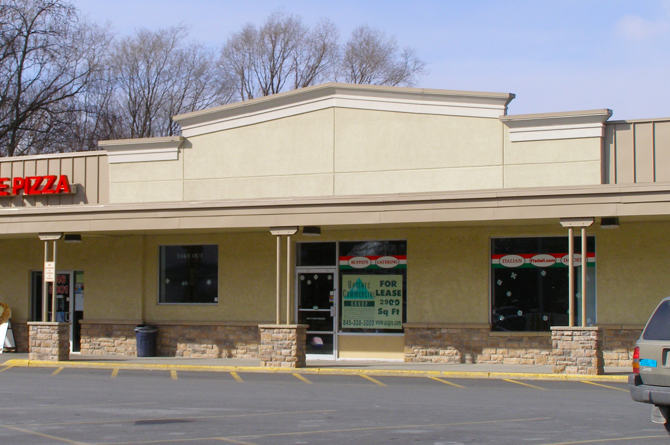 Simmons Plaza - Saugerties, NY