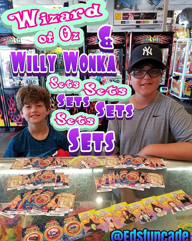 Greg (Mr.VIP) &amp; Steven winning TOTOS and Golden Tickets for sets on sets on sets. #summer #wildwood #nj #jerseyshore #boardwalk #giveaway #drawing #beach #skeeball #arcade #theshore #winner #eds #jackpot #wonka #willywonka #wizard #wizardofoz