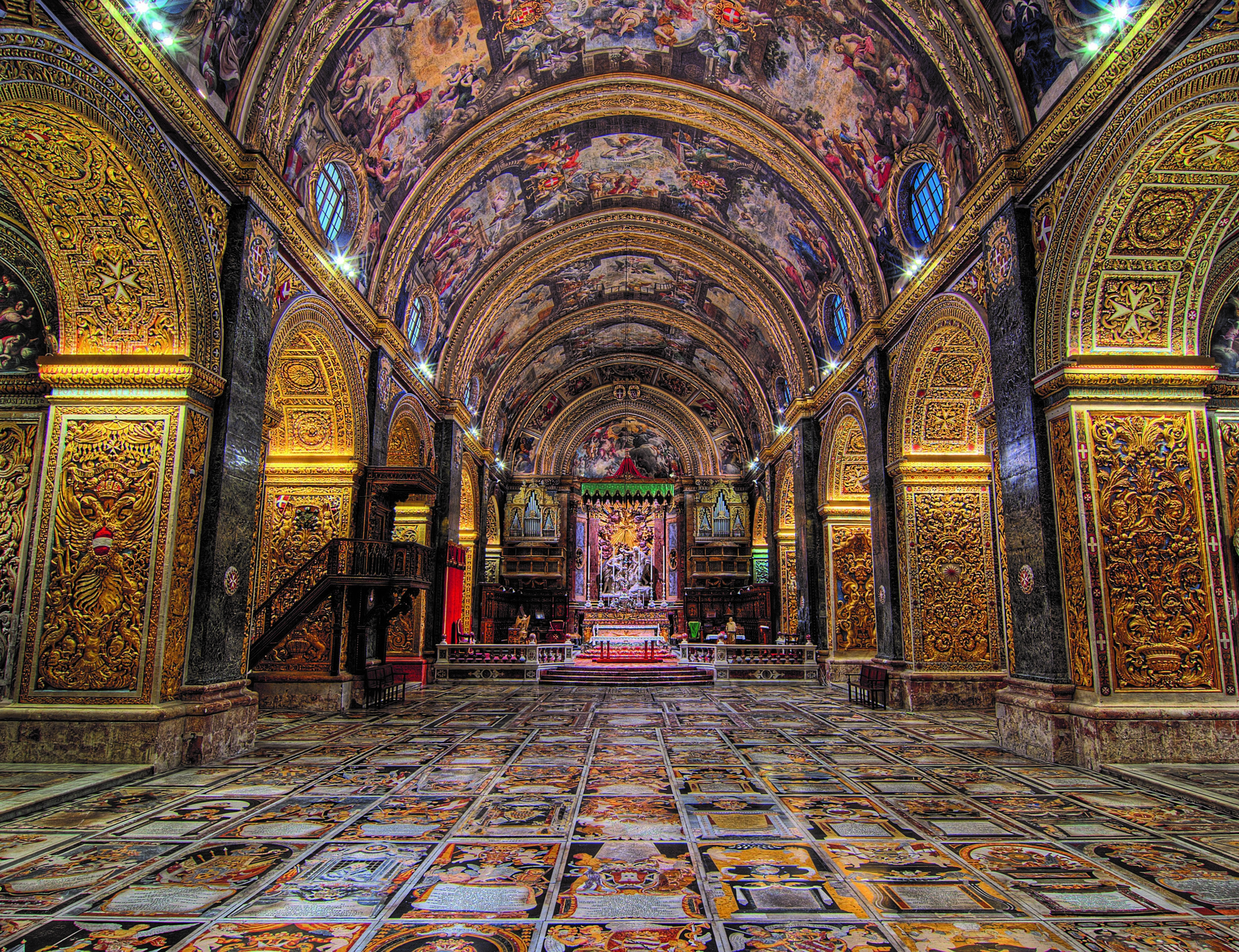 St. John's Co Cathedral Interior (26).jpg