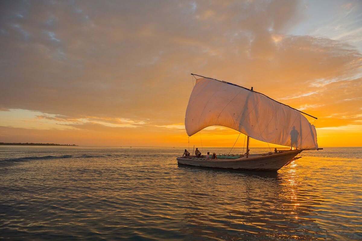 pumulani-malawi-southern-lake-shore-lodges-crafted-africa.jpeg