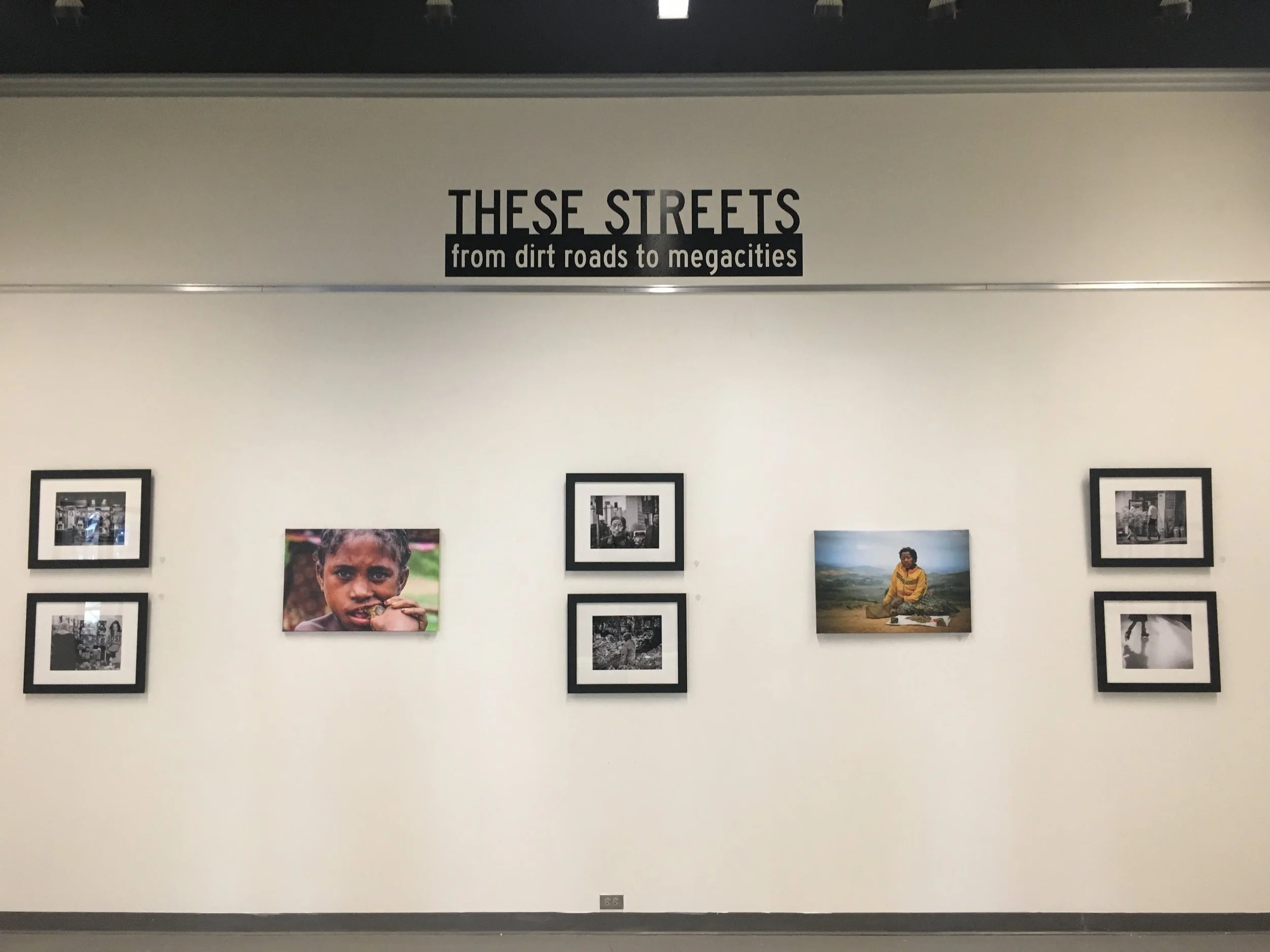 A lens, an exhibition and a resolution