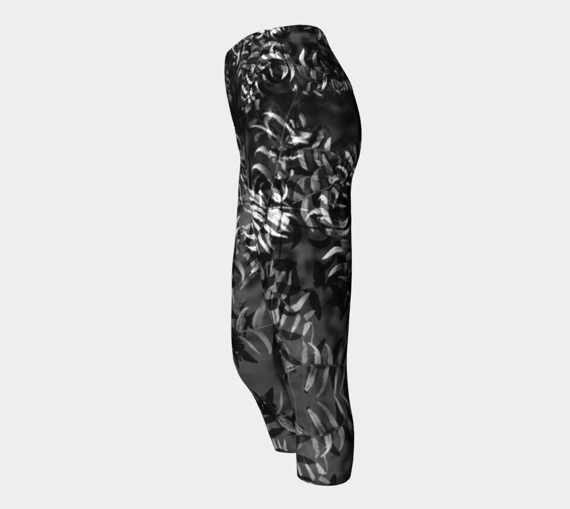 preview-yoga-capris-558832-left-f.jpeg