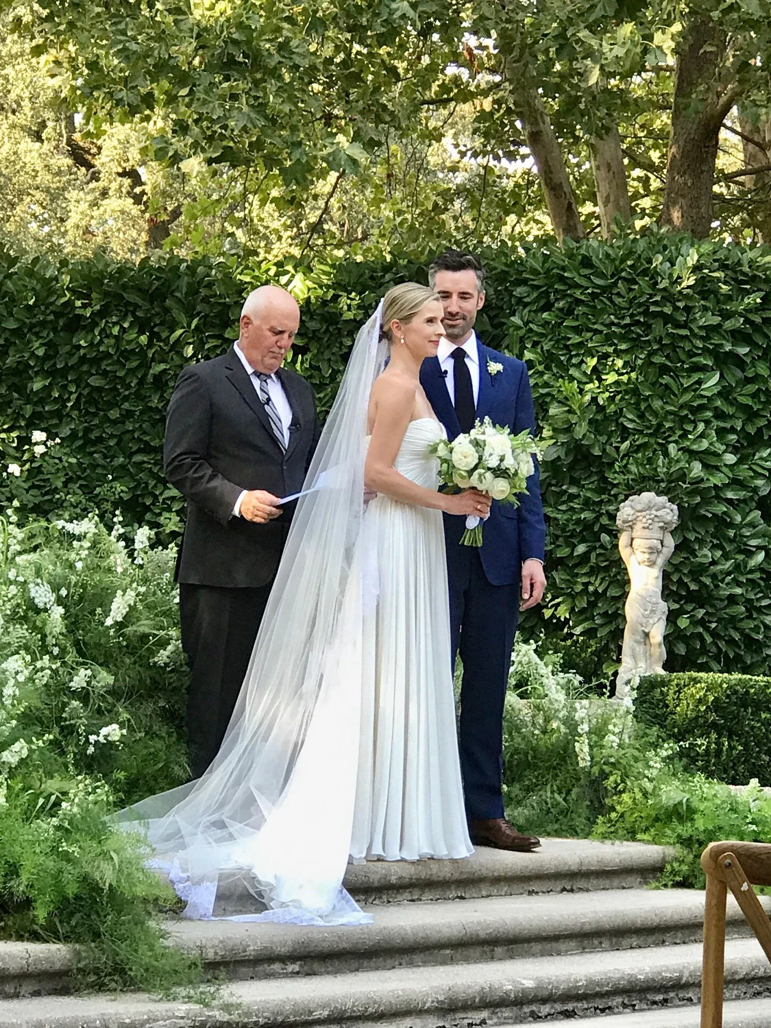 The most elegant bride! Her "something borrowed" were a pair of diamond pearl-drop earrings my friend Betsy wore at her wedding, and Betsy's Mother wore at her own! 