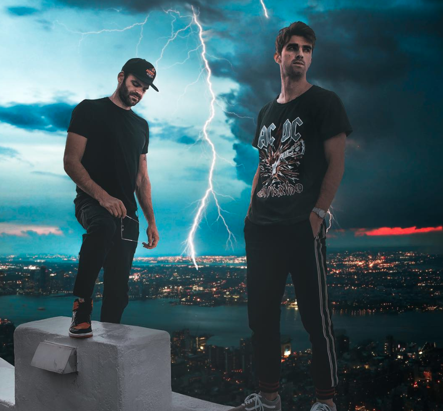 Image Courtesy @thechainsmokers