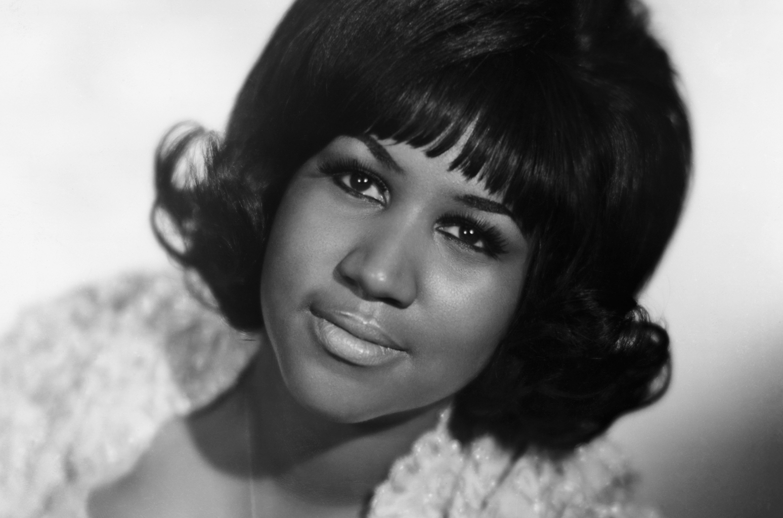 aretha-franklin-bw-portrait-a-billboard-1548.jpg